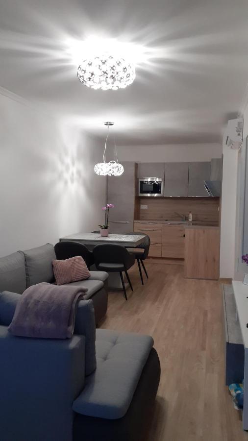 Cirkalo Apartman Шіофок Екстер'єр фото